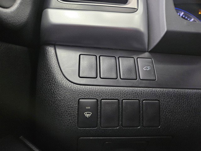 Used 2016 Toyota Highlander XLE image 31