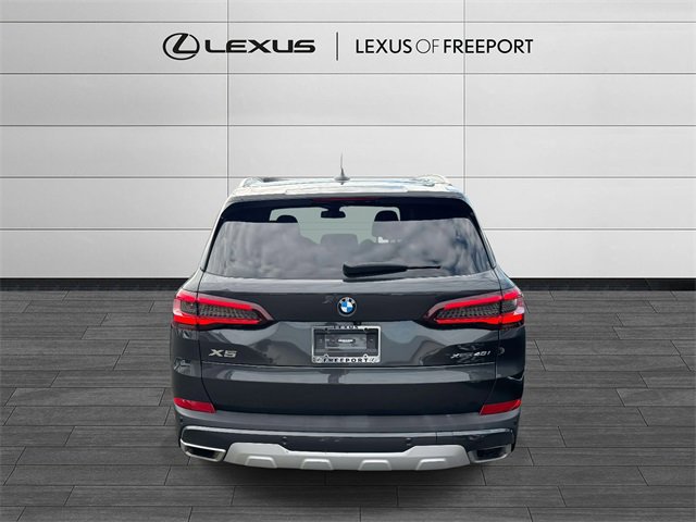 Used 2023 BMW X5 xDrive40i w/ Premium Package image 5