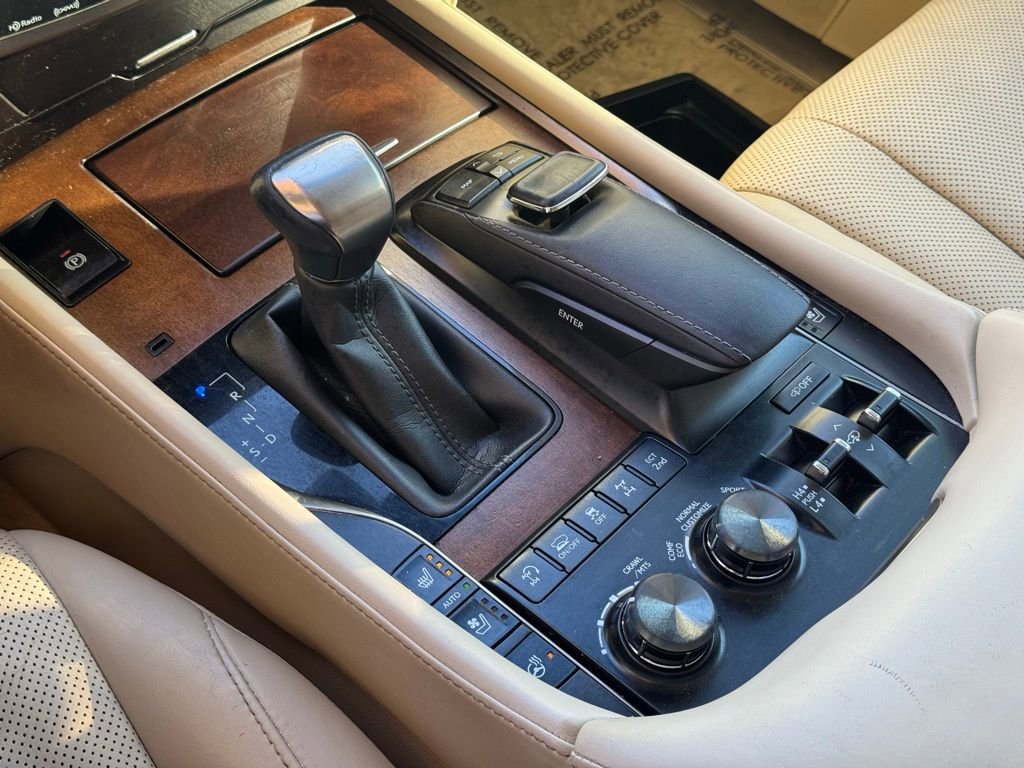 Used 2019 Lexus LX 570 4WD image 38