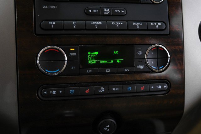 Used 2013 Ford Expedition XLT RWD image 23