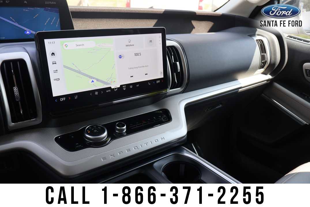 Used 2025 Ford Expedition Active RWD image 37