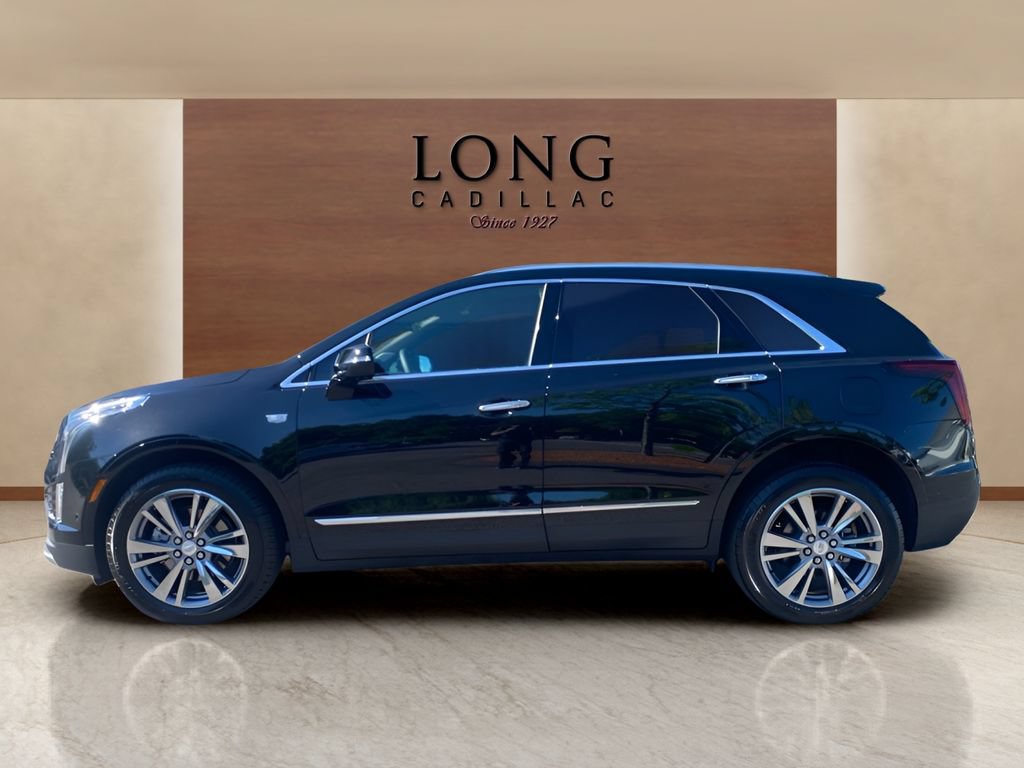 Used 2025 Cadillac XT5 Premium Luxury w/ Technology Package AWD/4WD image 2