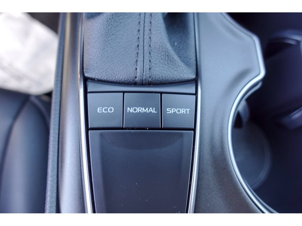 Used 2023 Toyota Camry SE FWD image 21
