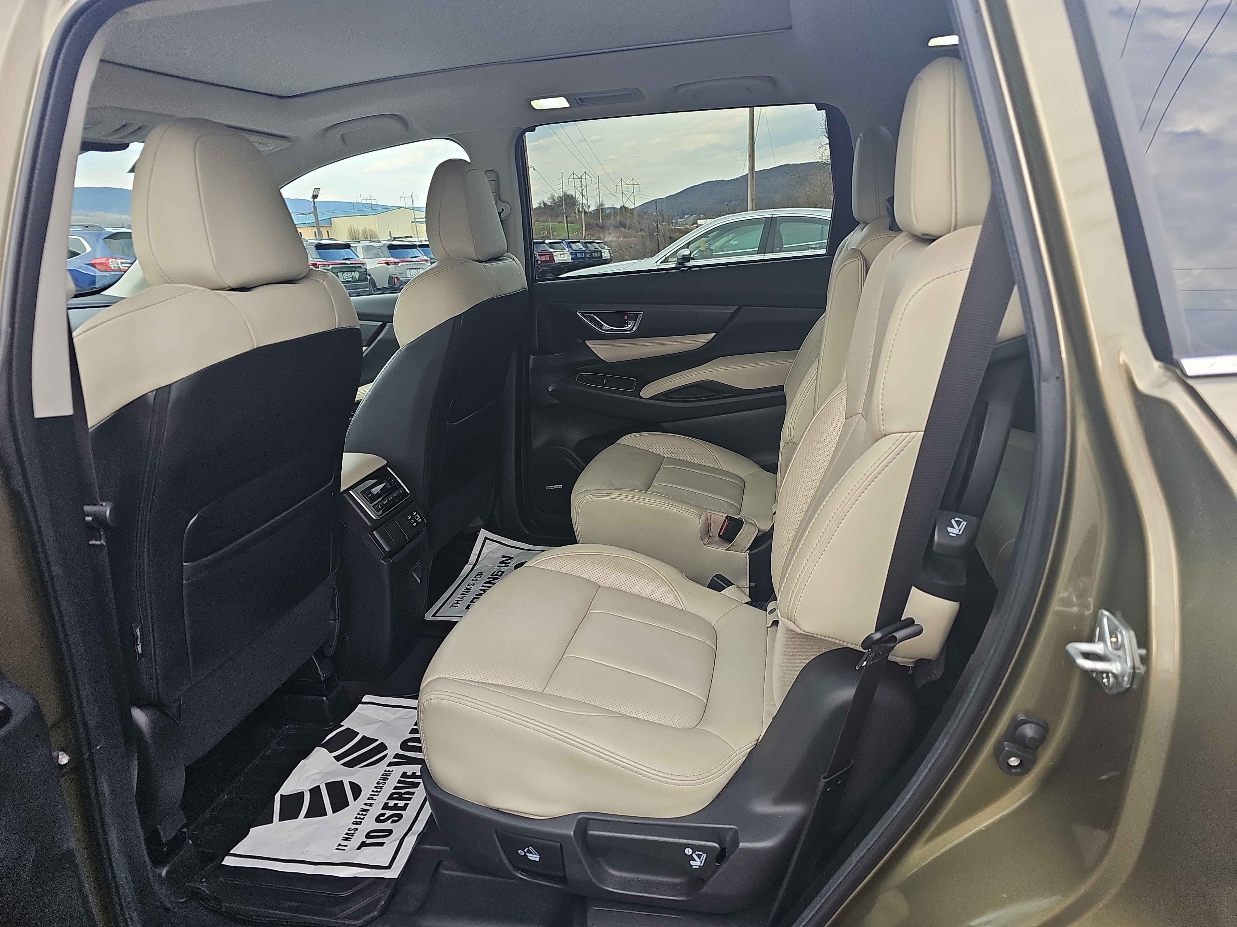 Used 2023 Subaru Ascent Limited w/ Technology Package image 13