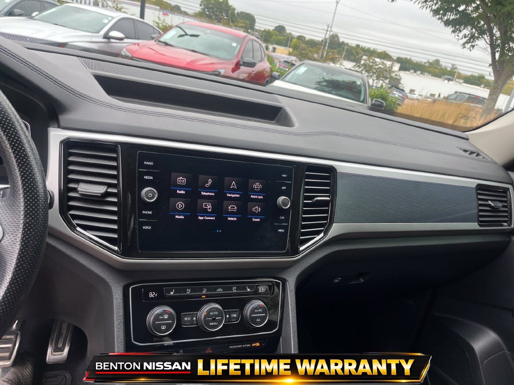 Used 2021 Volkswagen Atlas SEL Premium AWD/4WD image 16