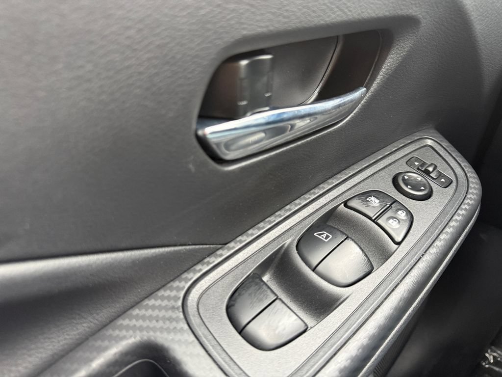 New 2025 Nissan Versa SV w/ Trunk Package FWD image 28