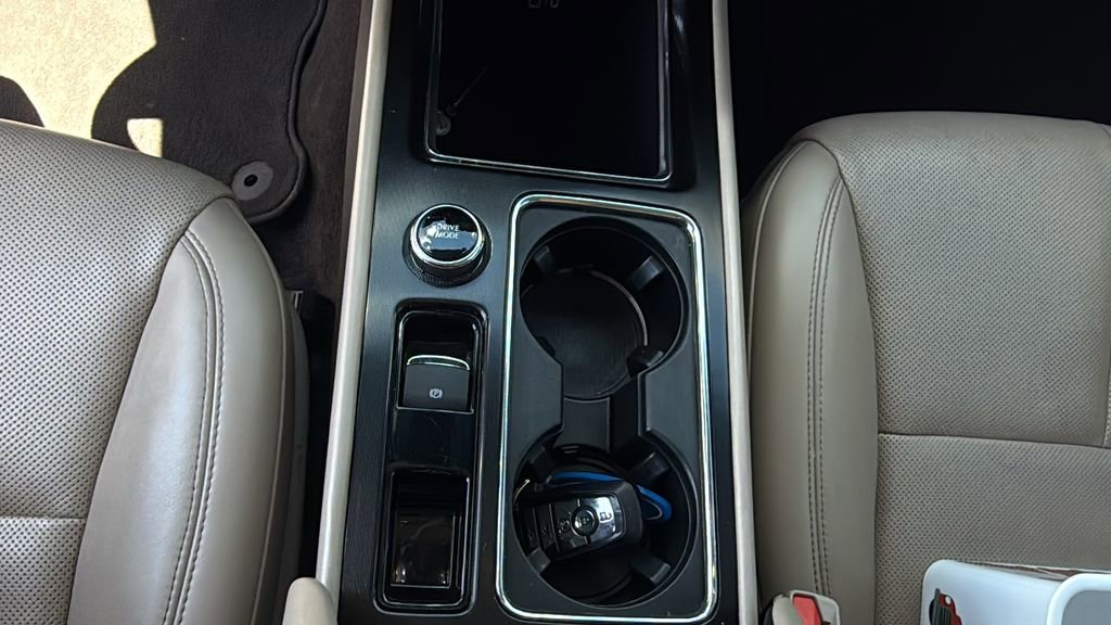 Used 2020 Lincoln Corsair Reserve FWD image 14