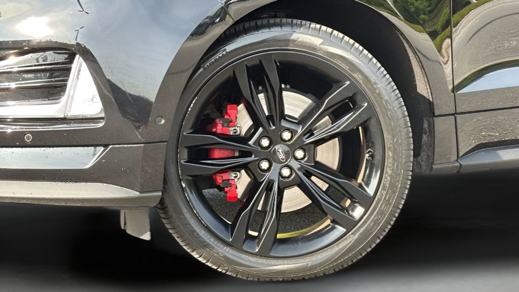 Used 2021 Ford Edge ST w/ Equipment Group 401A AWD/4WD image 10