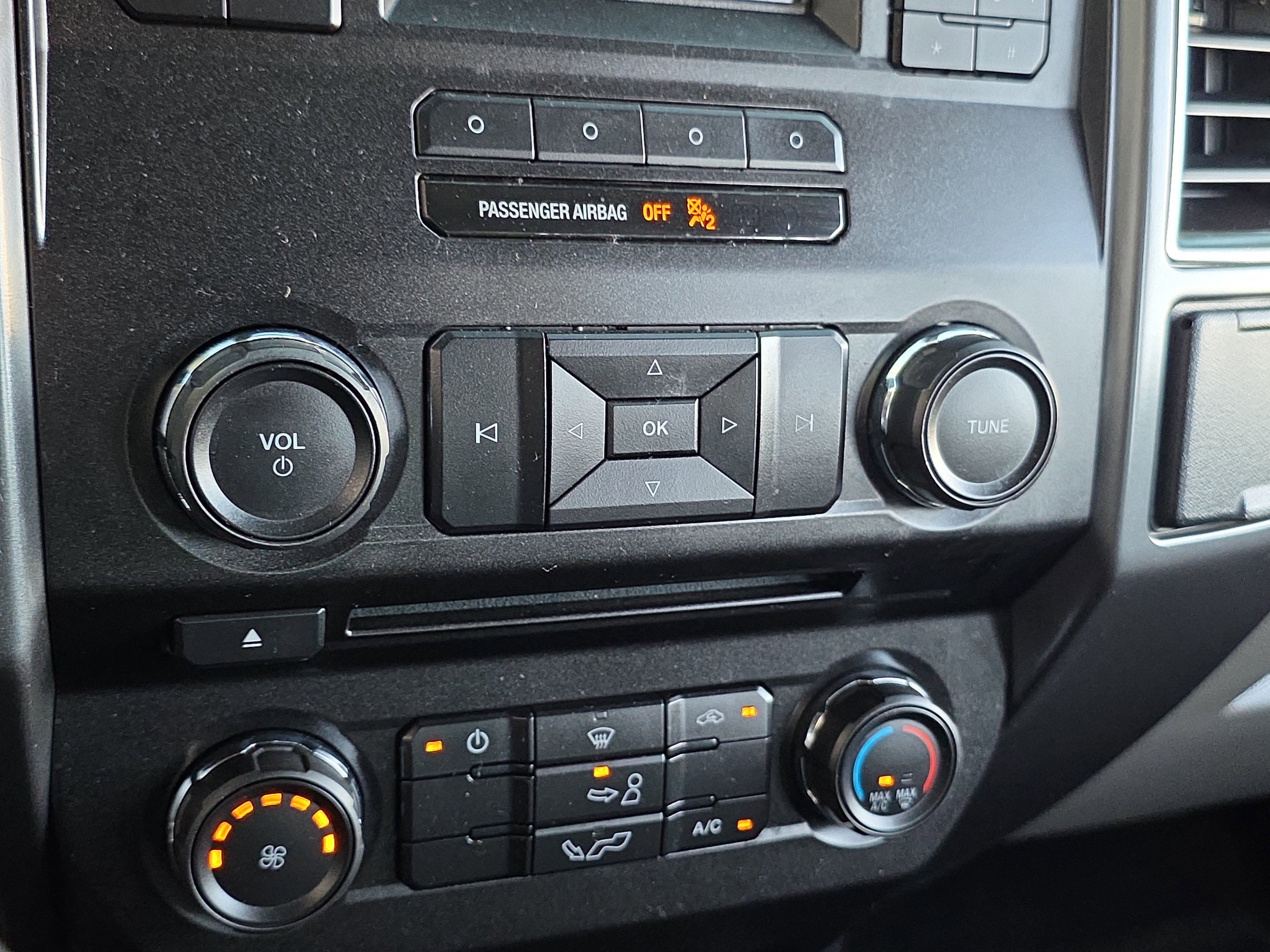 Used 2017 Ford F150 XLT image 21