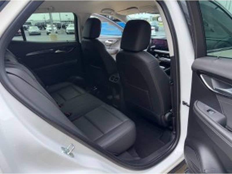Used 2024 Buick Envision Preferred AWD/4WD image 19