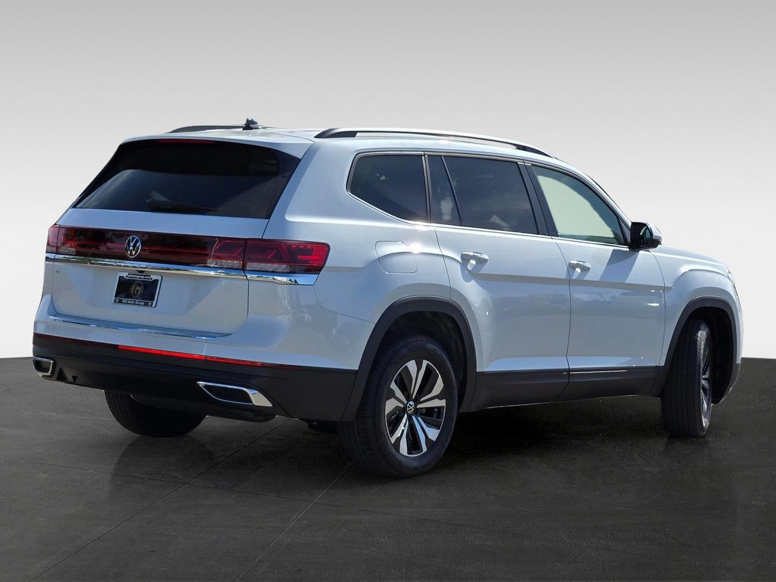 New 2026 Volkswagen Atlas SE FWD image 4