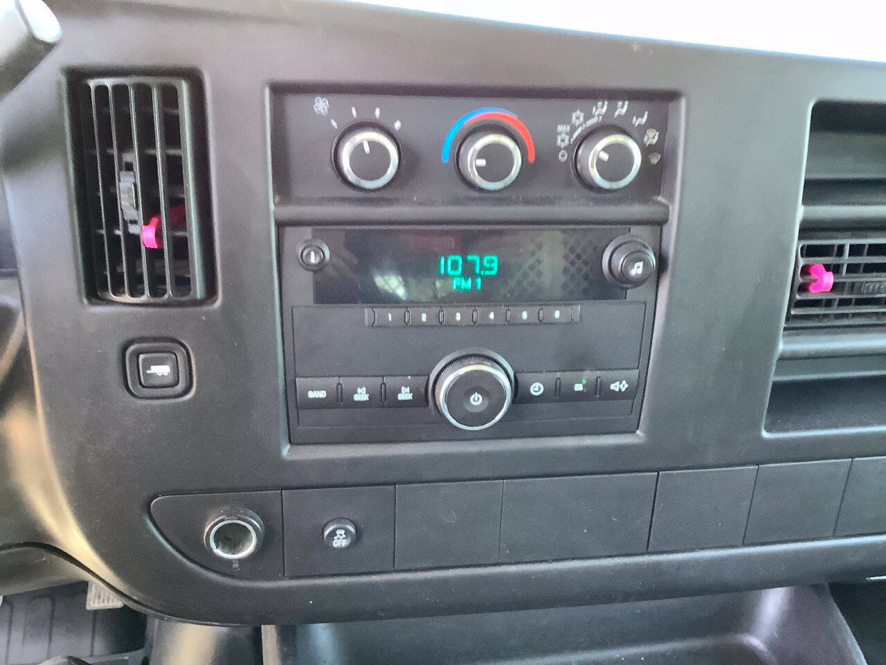 Used 2012 GMC Savana 2500 RWD image 37