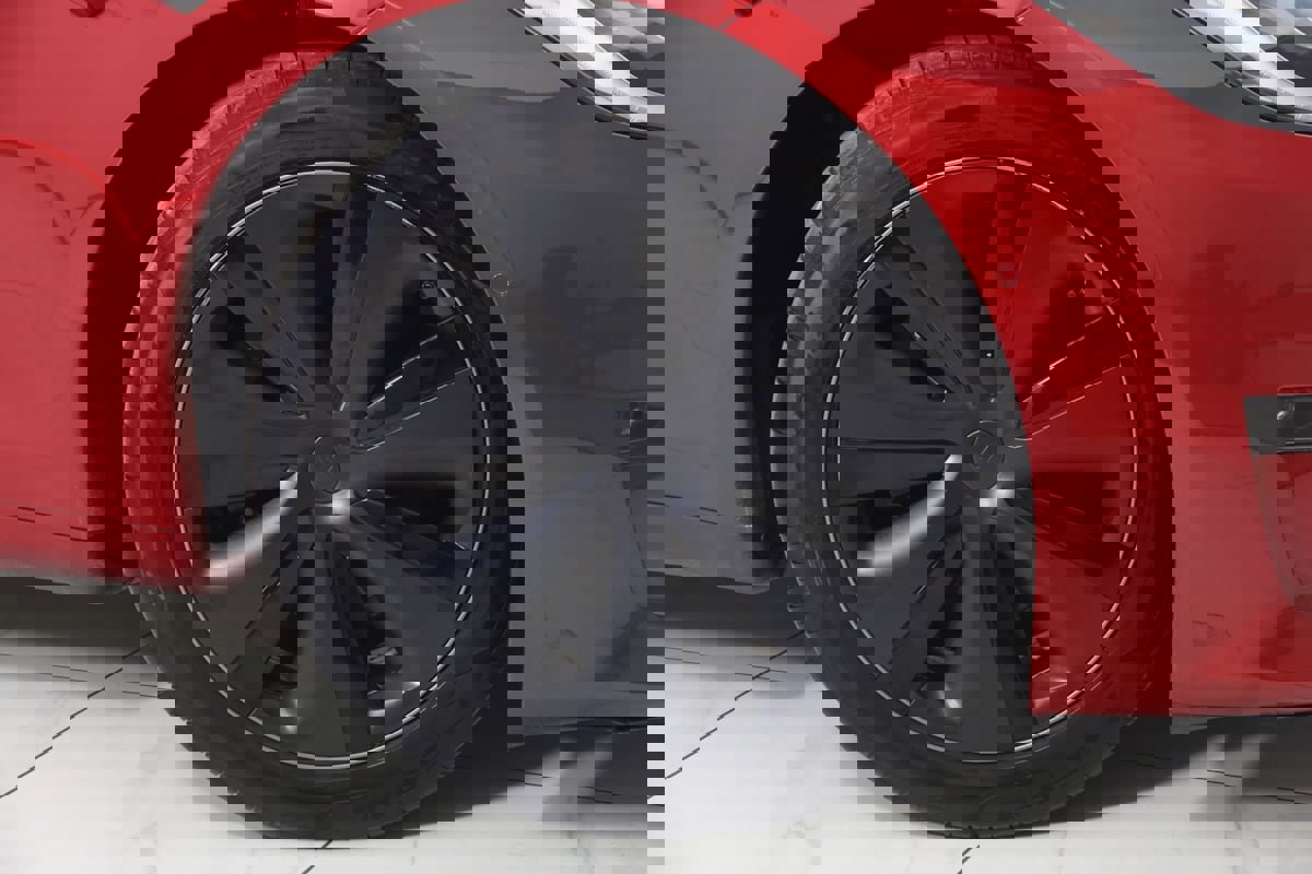 Used 2021 Tesla Model S Plaid image 17