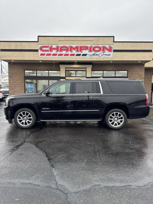 Used 2020 GMC Yukon XL Denali AWD/4WD image 2
