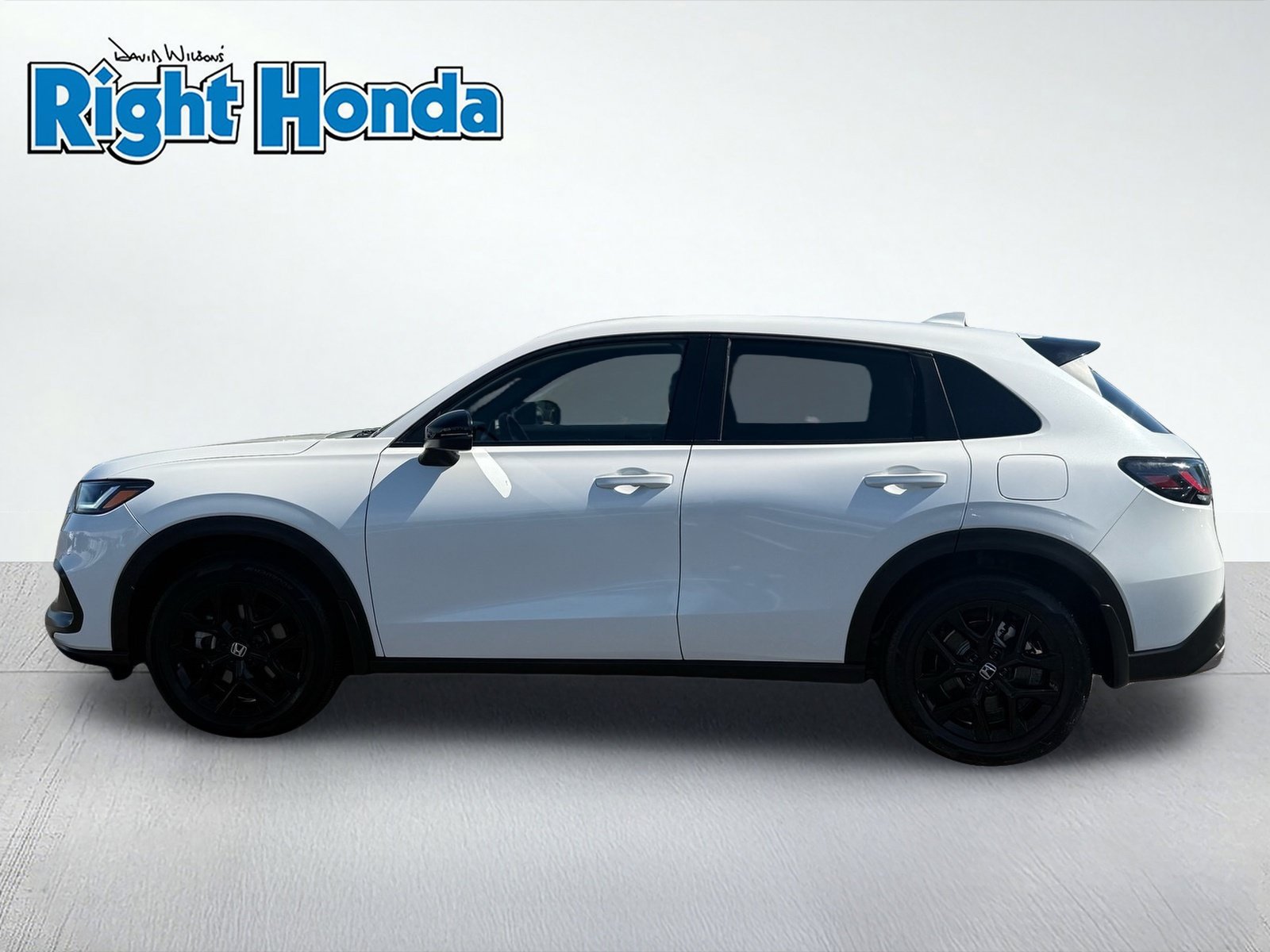 Used 2025 Honda HR-V Sport image 3