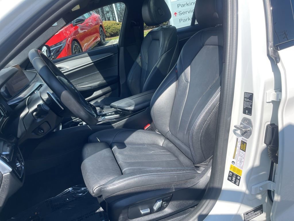 Used 2019 BMW 530i xDrive w/ M Sport Package image 15