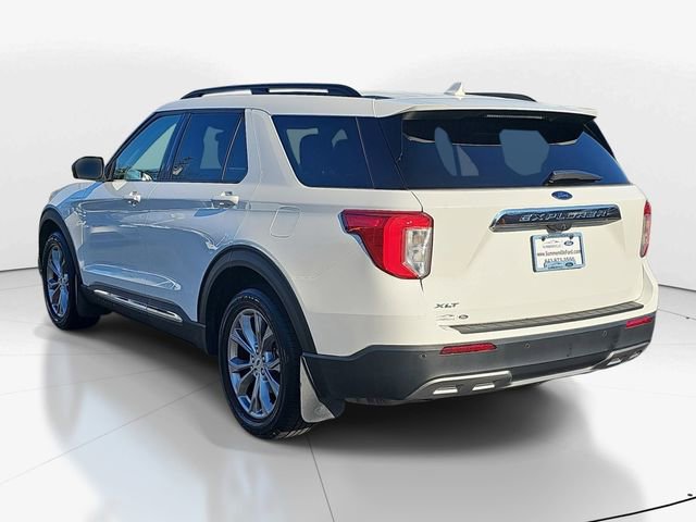 Used 2022 Ford Explorer XLT w/ Equipment Group 202A image 5