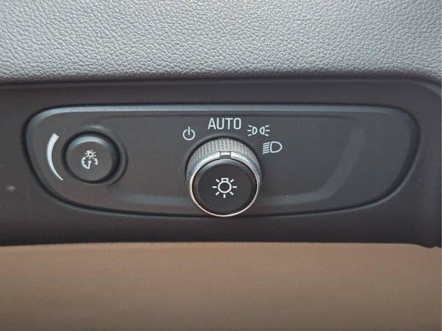 Certified 2021 Buick Enclave Essence w/ Sound and Sites Package FWD image 31