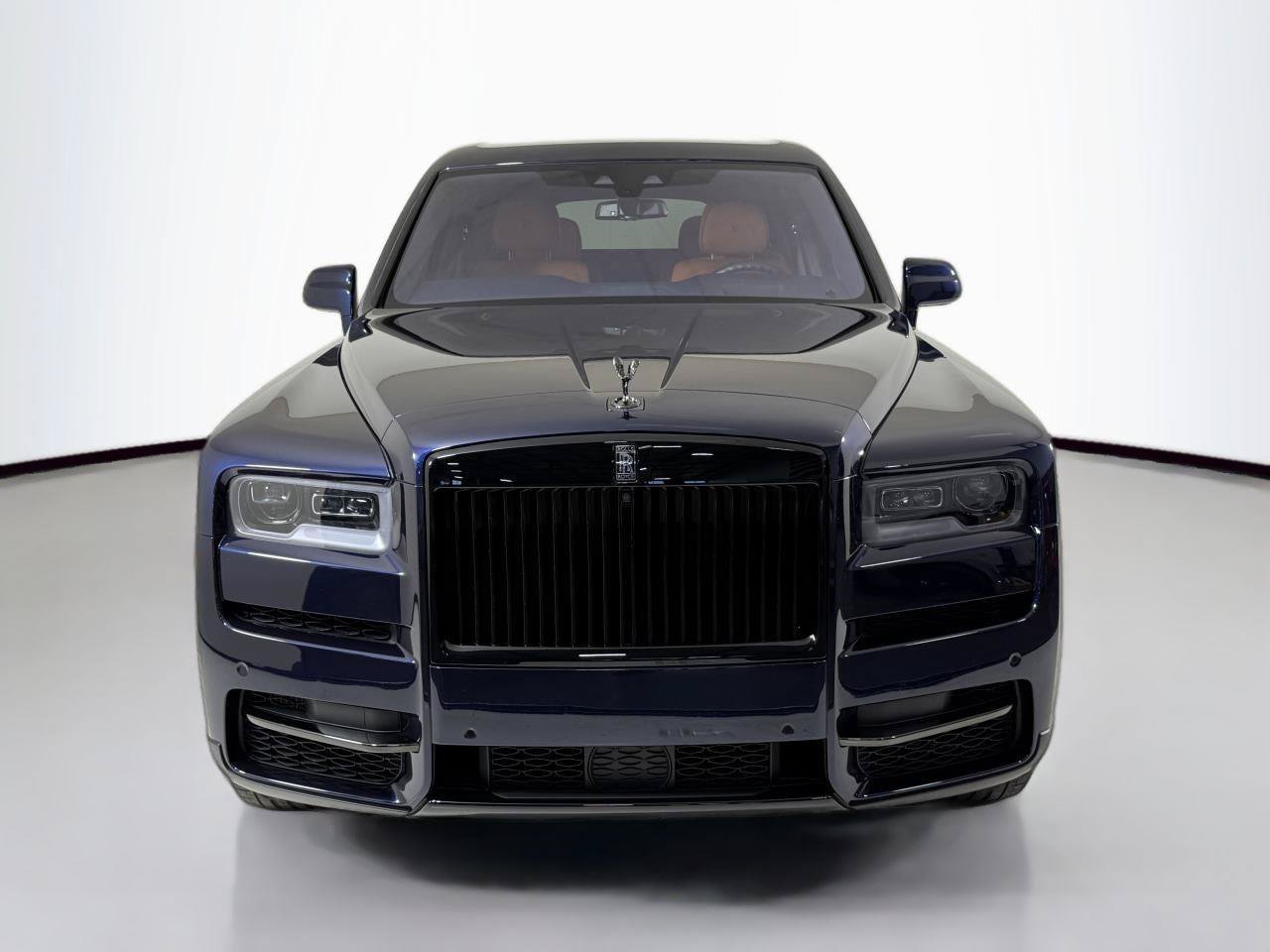 Used 2022 Rolls-Royce Cullinan Black Badge w/ Dark Exterior Package AWD/4WD image 11
