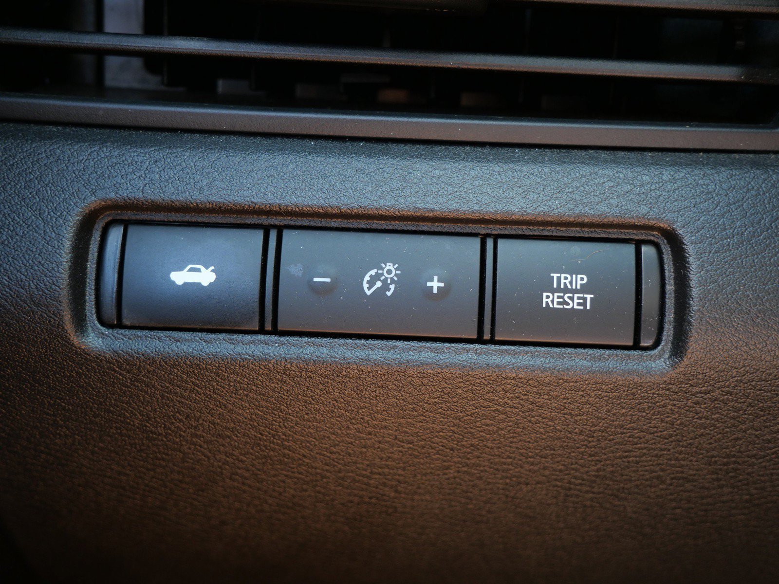 Certified 2025 Nissan Altima 2.5 SV FWD image 26