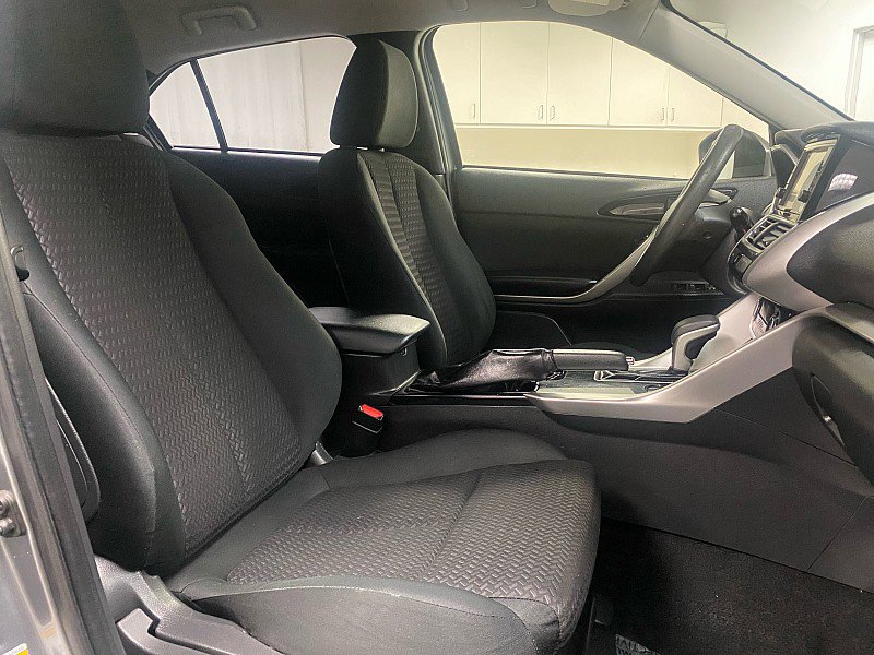 Used 2020 Mitsubishi Eclipse Cross ES image 16