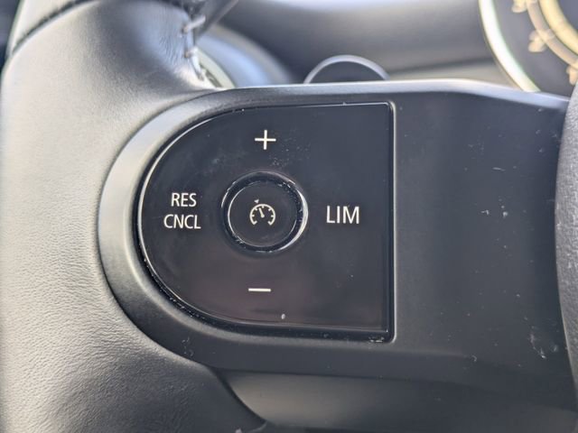 Used 2022 MINI Cooper S image 26