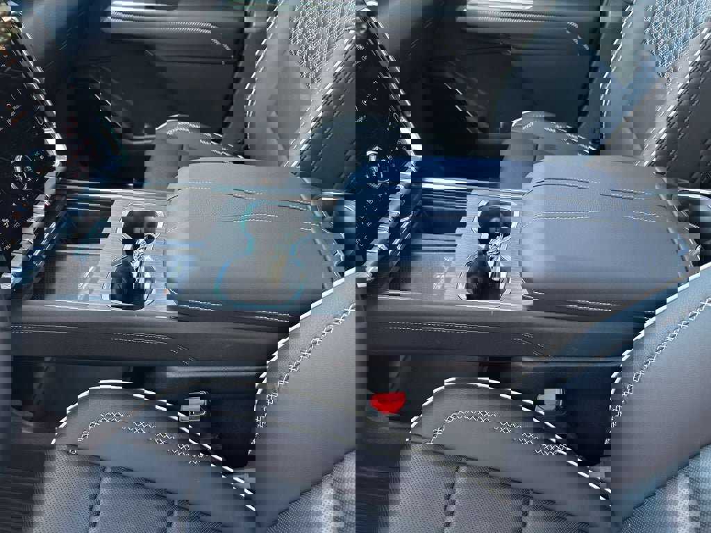 Used 2025 GMC Acadia Denali w/ Super Cruise Package image 15