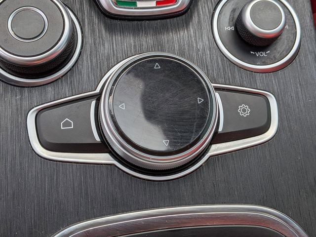 Used 2020 Alfa Romeo Stelvio w/ Nero Edizione image 24