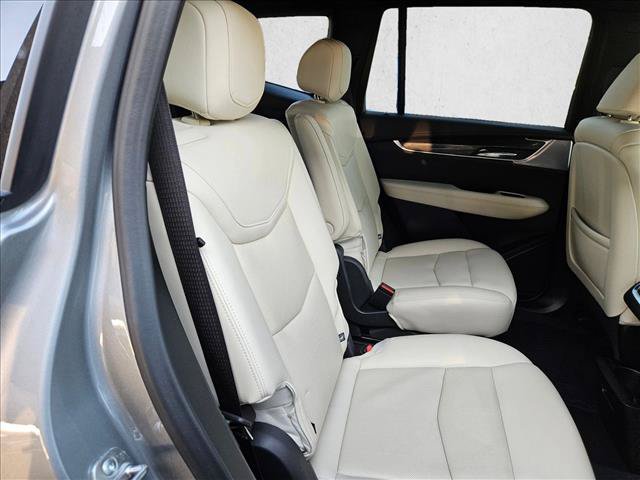 Used 2024 Cadillac XT6 Sport w/ Technology Package AWD/4WD image 15