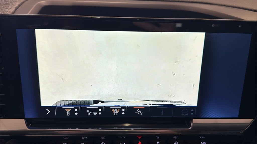 Used 2025 Chevrolet Silverado 1500 LTZ w/ LTZ Premium Package image 42