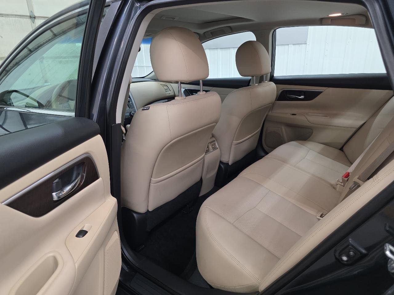 Used 2015 Nissan Altima 3.5 SL image 29