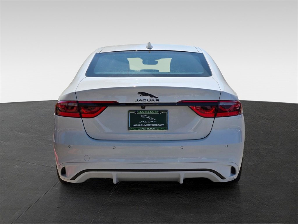 New 2024 Jaguar XF R-Dynamic SE image 5