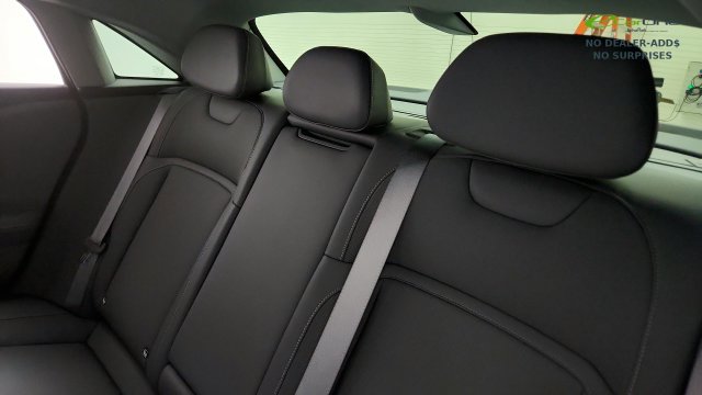 Used 2025 Lucid Air Pure RWD image 42