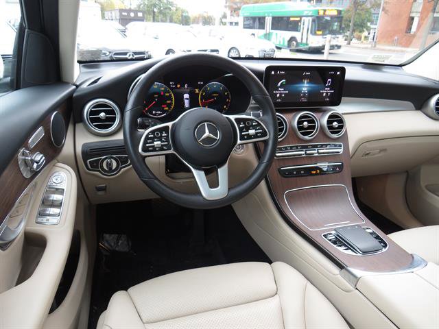 Used 2021 Mercedes-Benz GLC 300 GLC 300 4MATIC image 8