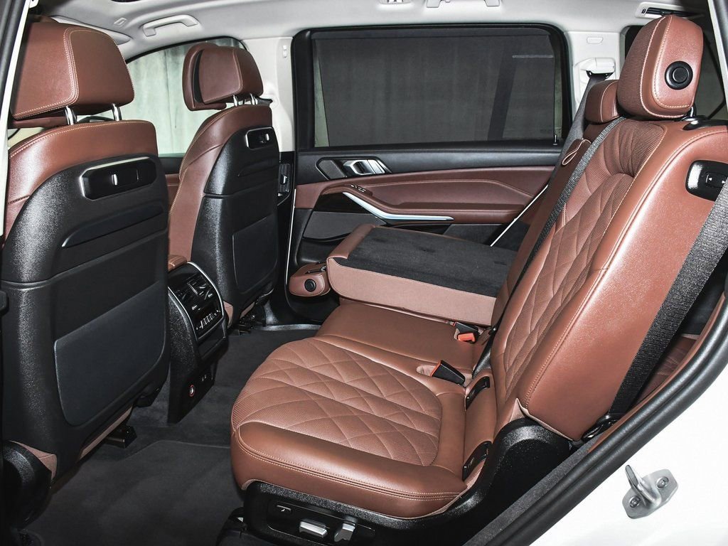 Used 2026 BMW X7 xDrive40i image 50