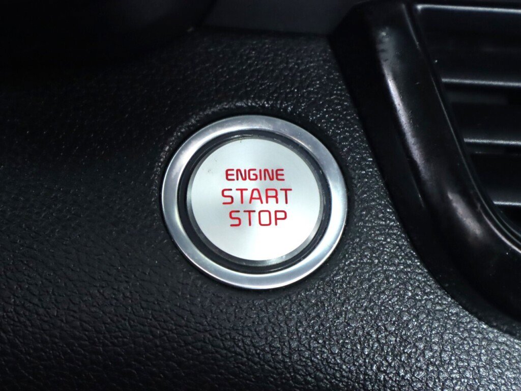 Used 2020 Kia Optima SE image 25