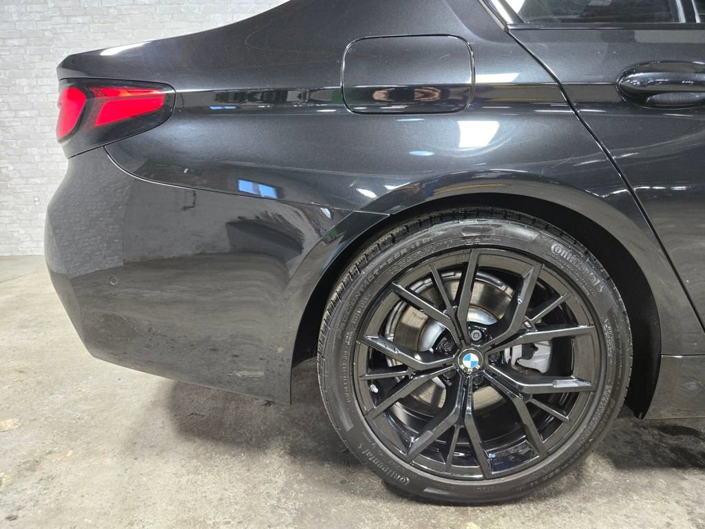 Used 2021 BMW 530e xDrive w/ M Sport Package image 60