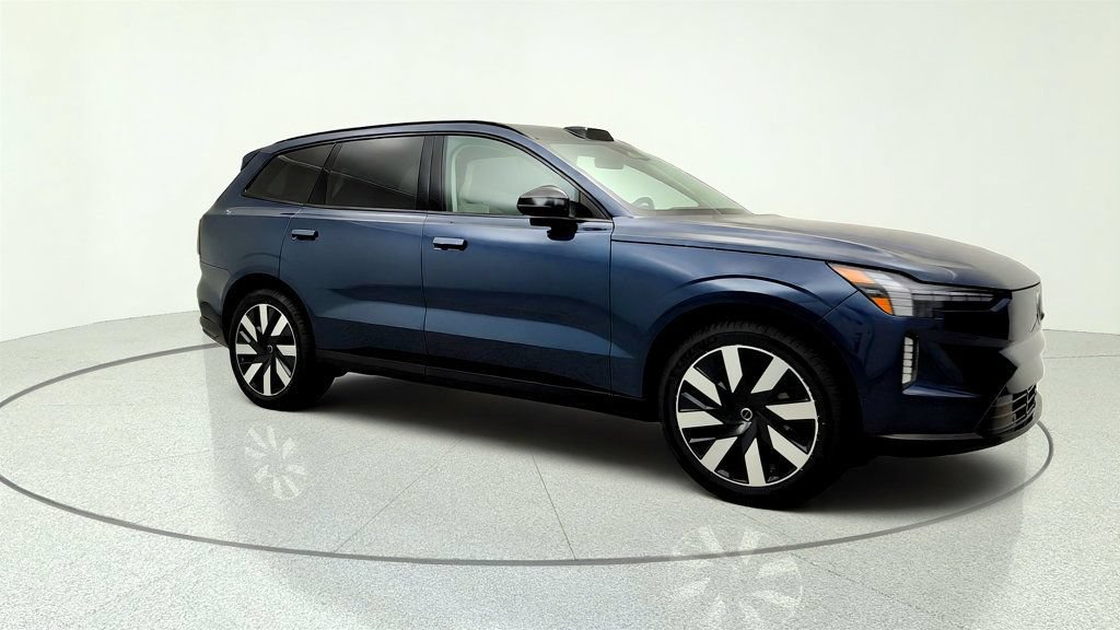 Used 2025 Volvo EX90 Ultra AWD/4WD image 3
