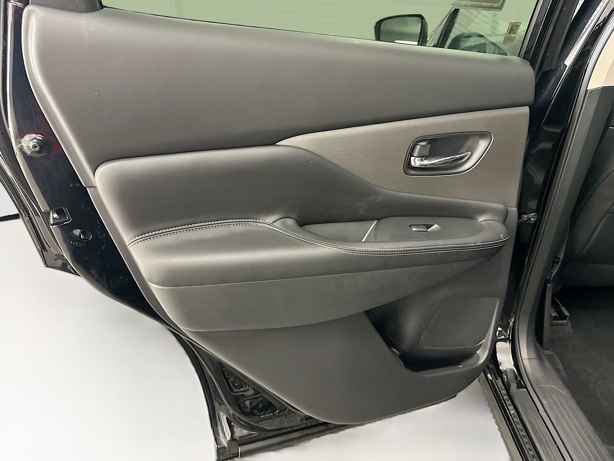 Used 2024 Nissan Murano SV image 26