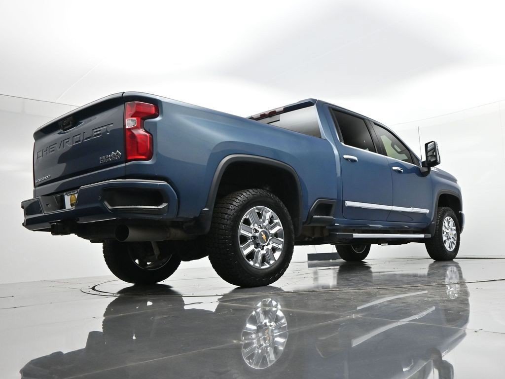 Used 2024 Chevrolet Silverado 3500 High Country w/ Z71 Off-Road Package AWD/4WD image 21