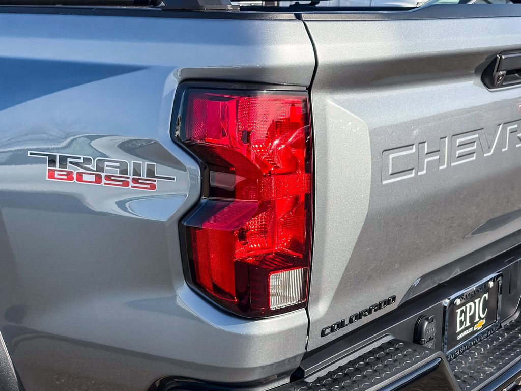 New 2026 Chevrolet Colorado Trail Boss w/ Midnight Edition image 8