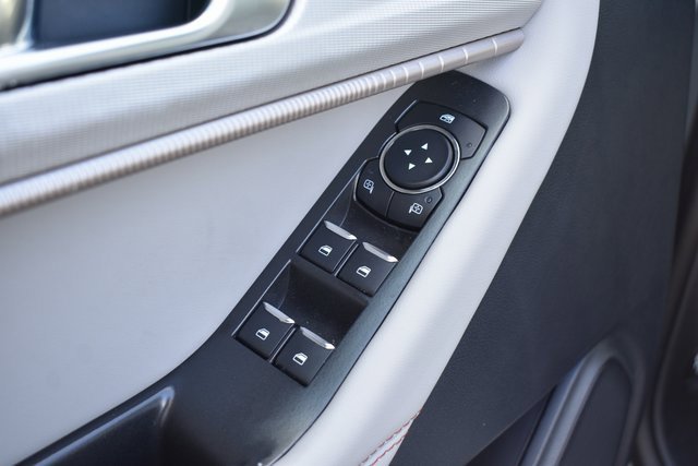 Used 2025 Ford Explorer Active w/ Active Comfort Package image 15