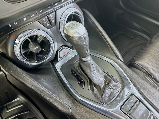 Used 2021 Chevrolet Camaro LT image 12