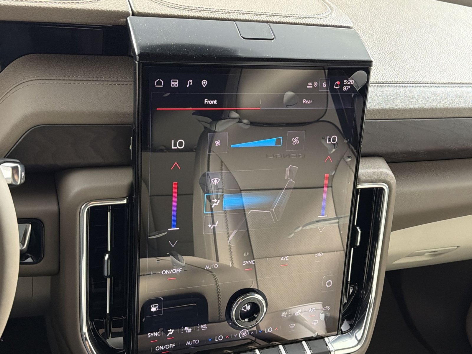 New 2026 GMC Yukon XL Denali w/ Sun & Power Step Package AWD/4WD image 21
