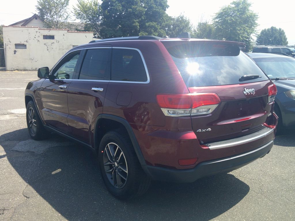 Used 2017 Jeep Grand Cherokee Limited w/ Luxury Group II image 4