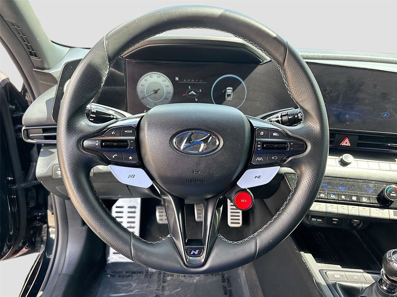Used 2022 Hyundai Elantra N image 11