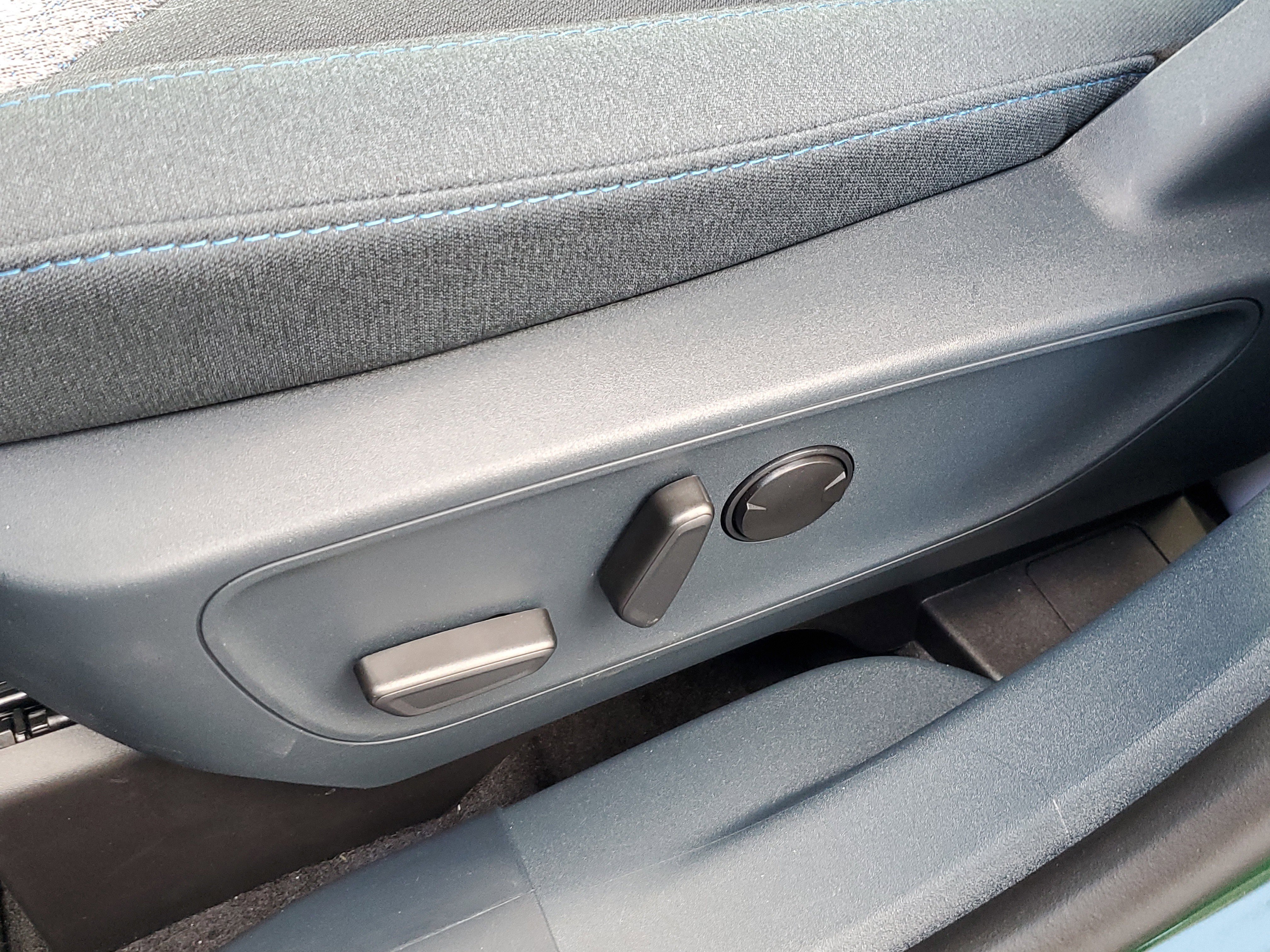 New 2025 Ford Maverick XLT w/ XLT Luxury Package image 19