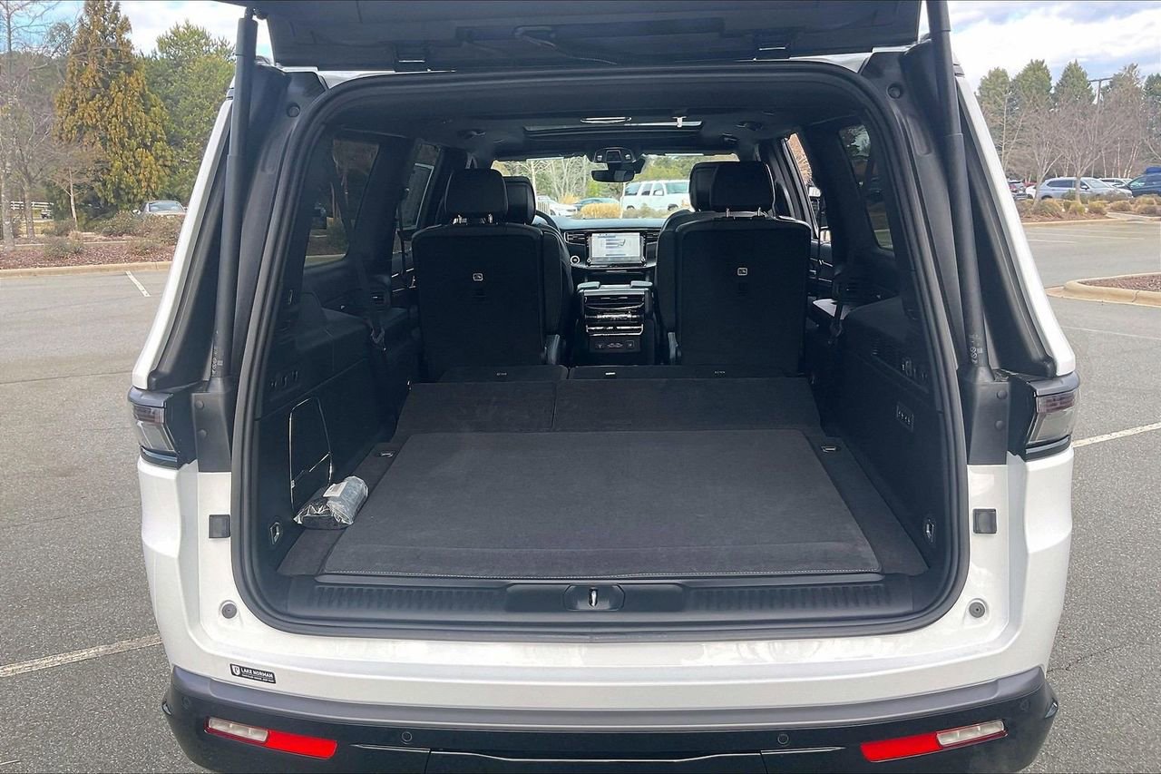 New 2026 Jeep Grand Wagoneer L Limited image 28