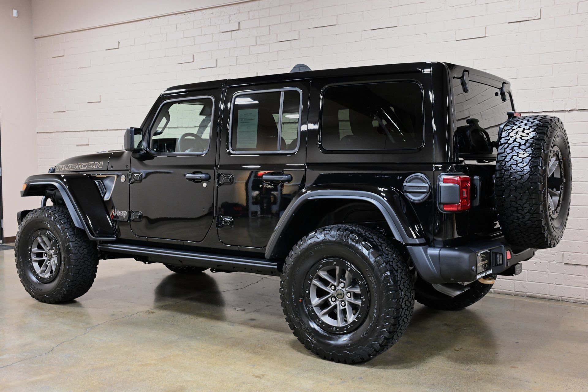 Used 2024 Jeep Wrangler Unlimited Rubicon 392 image 12