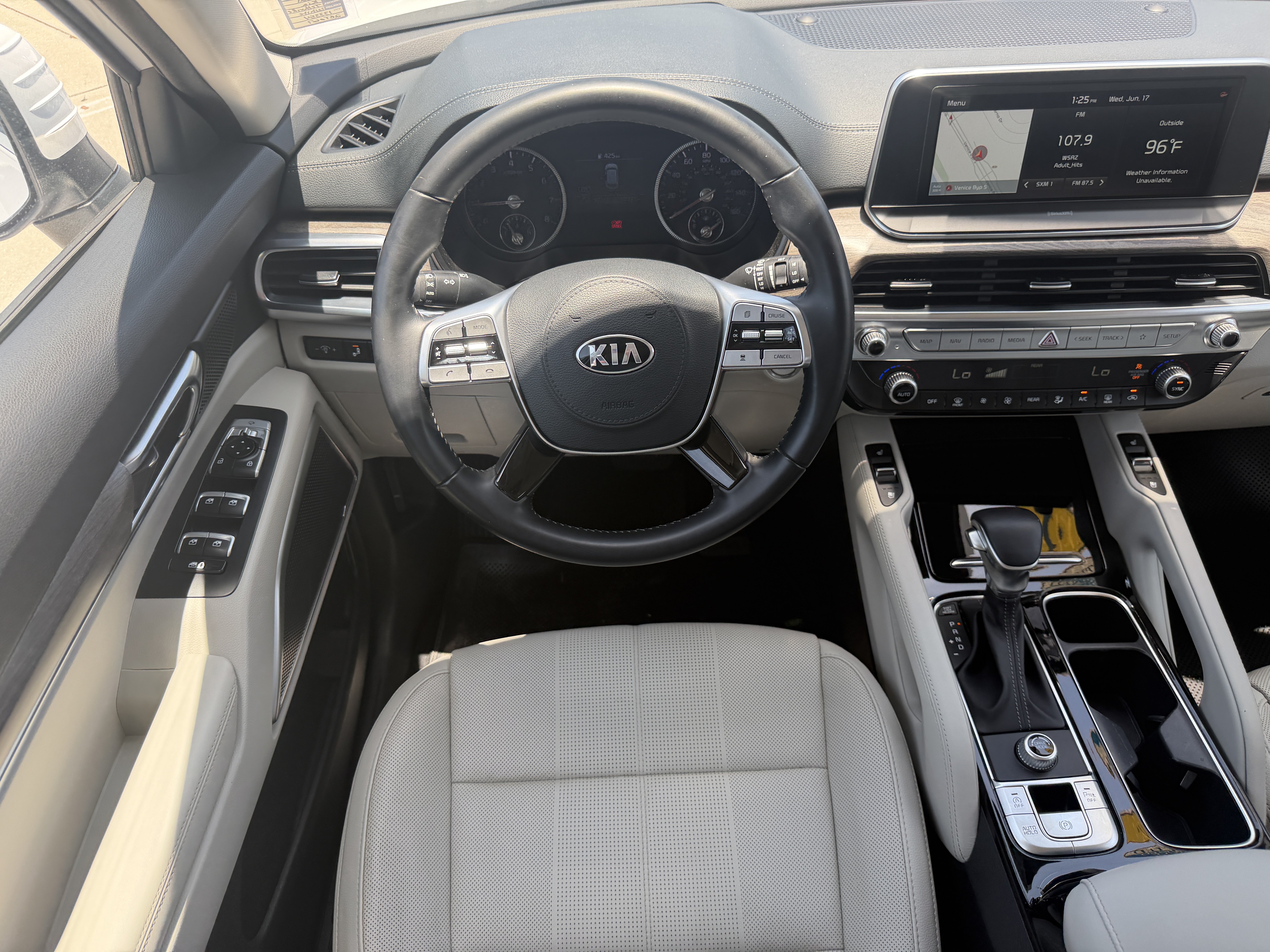 Certified 2021 Kia Telluride EX w/ EX Premium Package FWD image 15